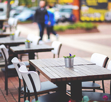 Pubs and Clubs and Outdoor Heat | Heat Outdoors